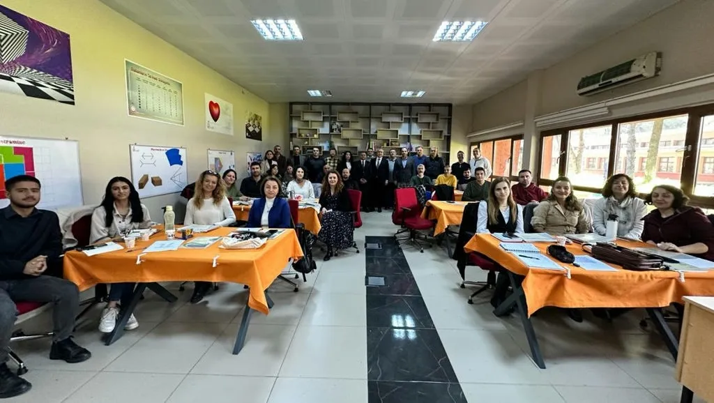 İzmir’de Matematik Bilim Olimpiyatları Eğitimi tamamlandı