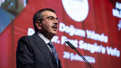 Milli Eğitim Bakanı Yusuf Tekin, milyonlarca öğrenciyi yakından ilgilendiren yeni
