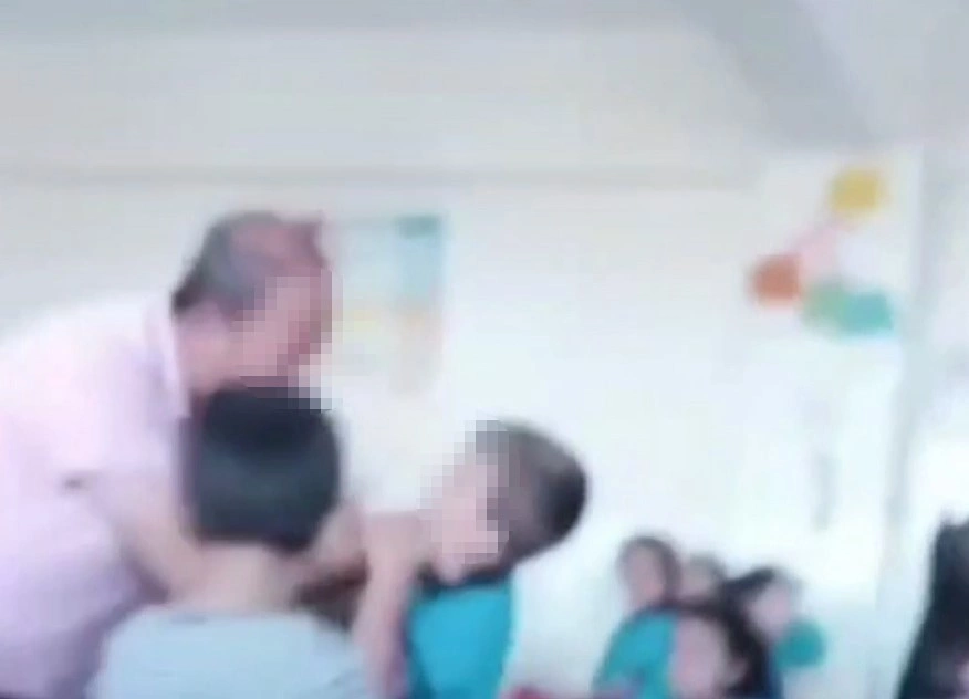 Karabağlar’da Şok: Öğretmenin Sınıfta Öğrenciye Fiziksel Şiddeti