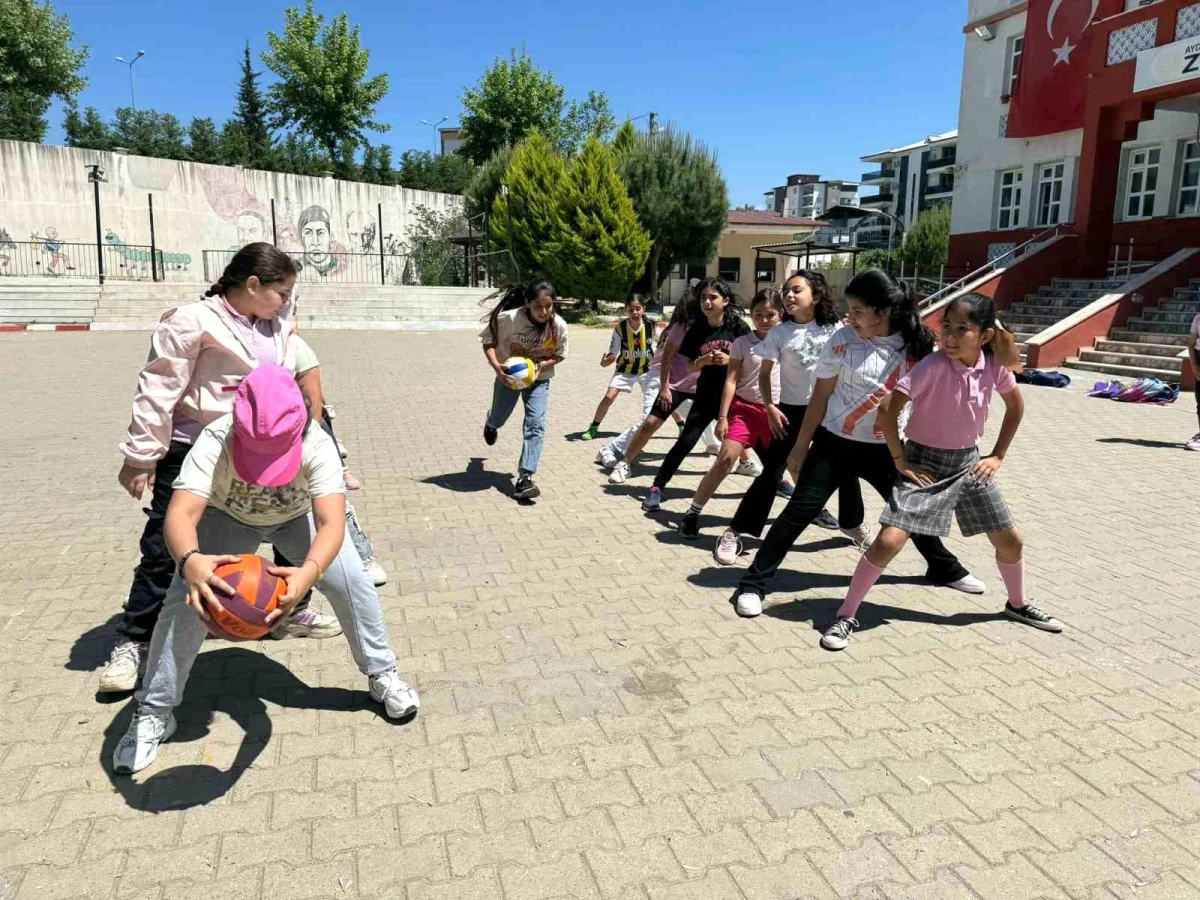 Aydın’da İlkokul Öğrencilerine Spor Eğitimi