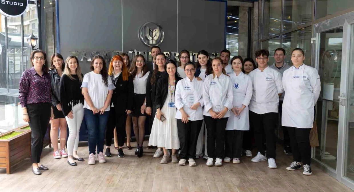 Yaşar Üniversitesi Gastronomi Öğrencileri Arasında Yenilikçi Tatlılar Yarışması Düzenlendi