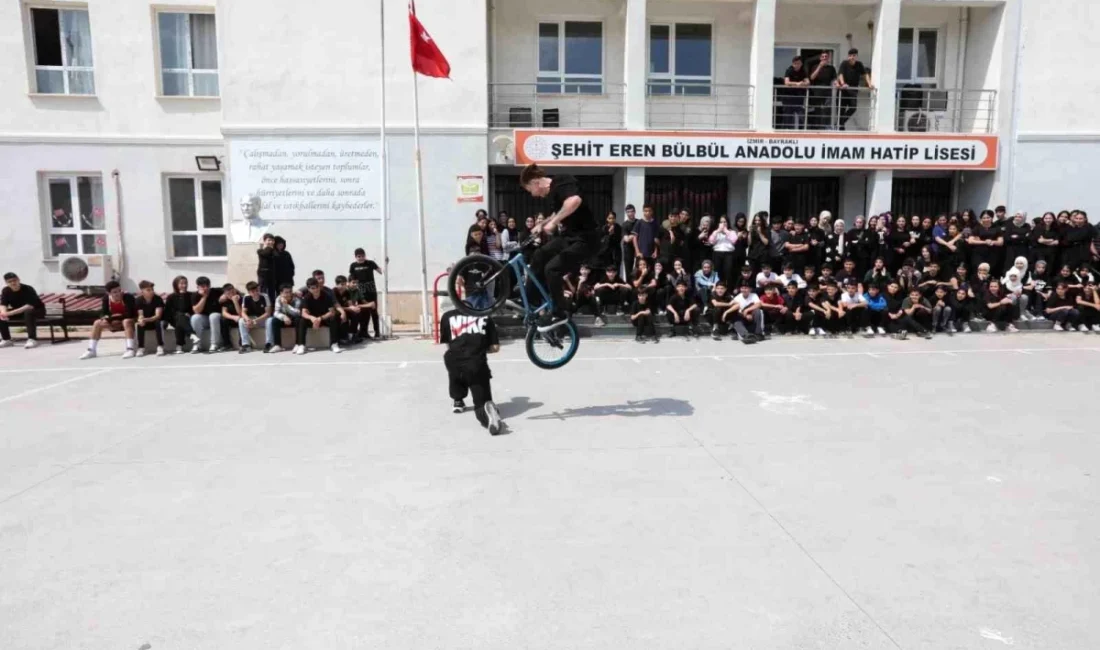 Bayraklı’da 19 Mayıs Atatürk’ü Anma, Gençlik ve Spor Bayramı Kutlamaları Başladı