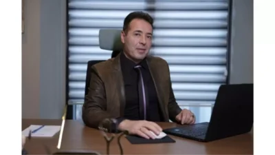 Dr. Kürşat Gül, akıllı telefon ve tablet kullanımıyla gençlerde boyun