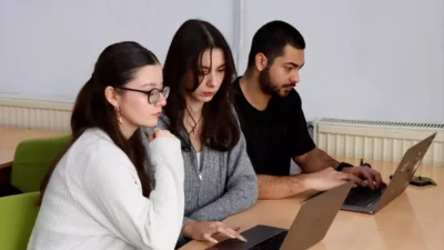 Bursa Uludağ Üniversitesi öğrencileri, tarım teknolojileri yarışması için inovatif projeler